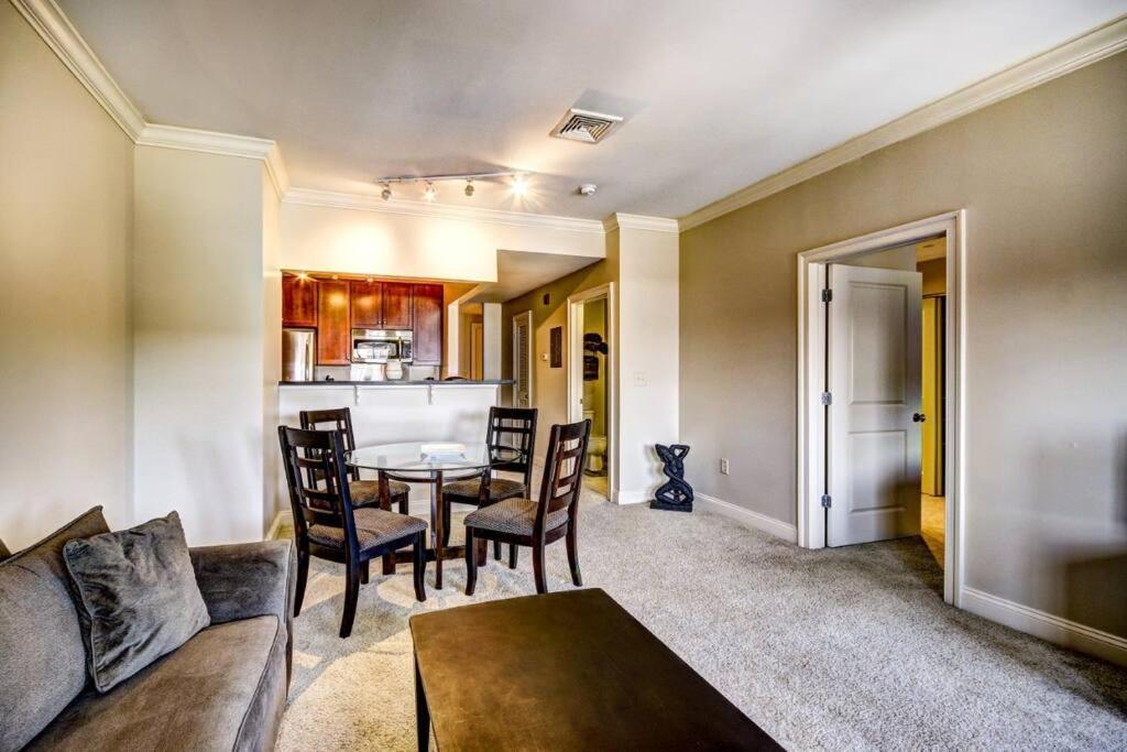 Chase Penthouse At 39 West Baltimore Inner Harbor Convention Center Free Indoor Parking One And Two Bedrooms Luaran gambar