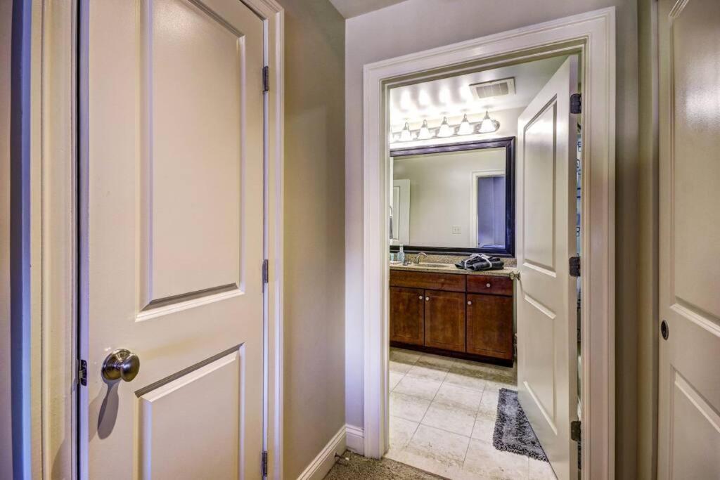 Chase Penthouse At 39 West Baltimore Inner Harbor Convention Center Free Indoor Parking One And Two Bedrooms Luaran gambar