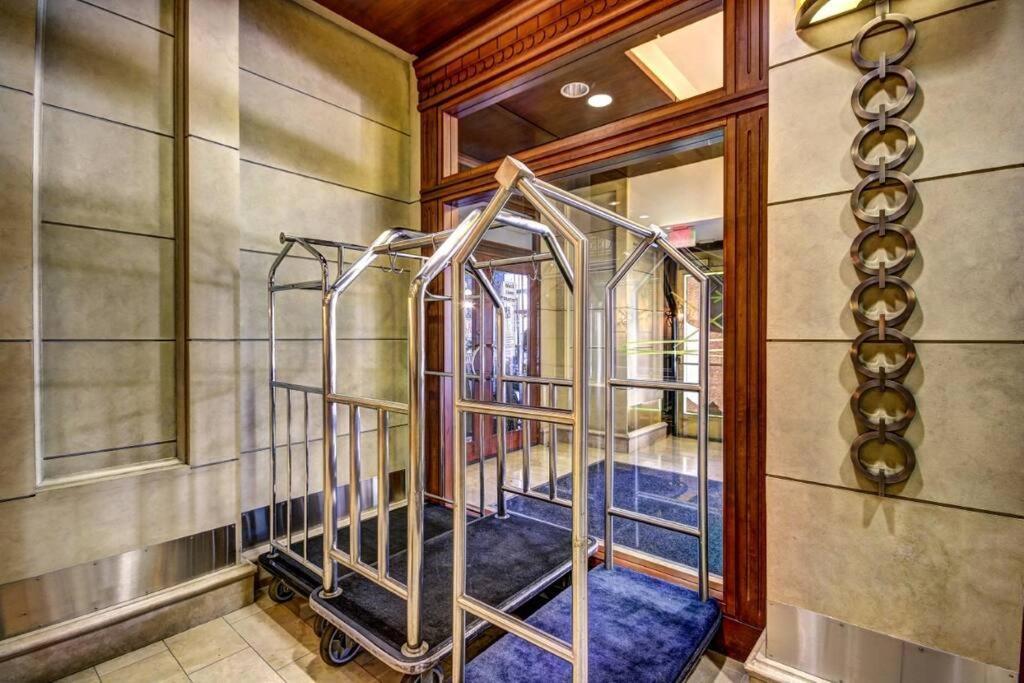 Chase Penthouse At 39 West Baltimore Inner Harbor Convention Center Free Indoor Parking One And Two Bedrooms Luaran gambar