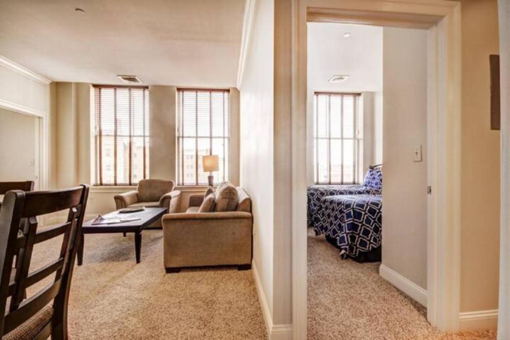 Chase Penthouse At 39 West Baltimore Inner Harbor Convention Center Free Indoor Parking One And Two Bedrooms Luaran gambar