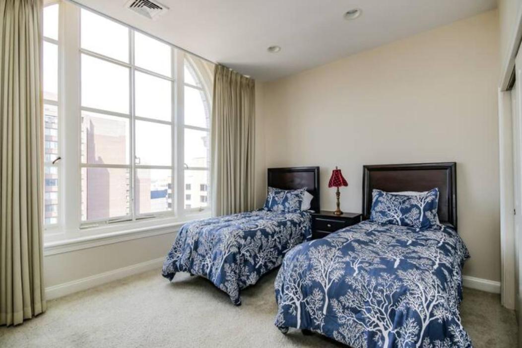 Chase Penthouse At 39 West Baltimore Inner Harbor Convention Center Free Indoor Parking One And Two Bedrooms Luaran gambar