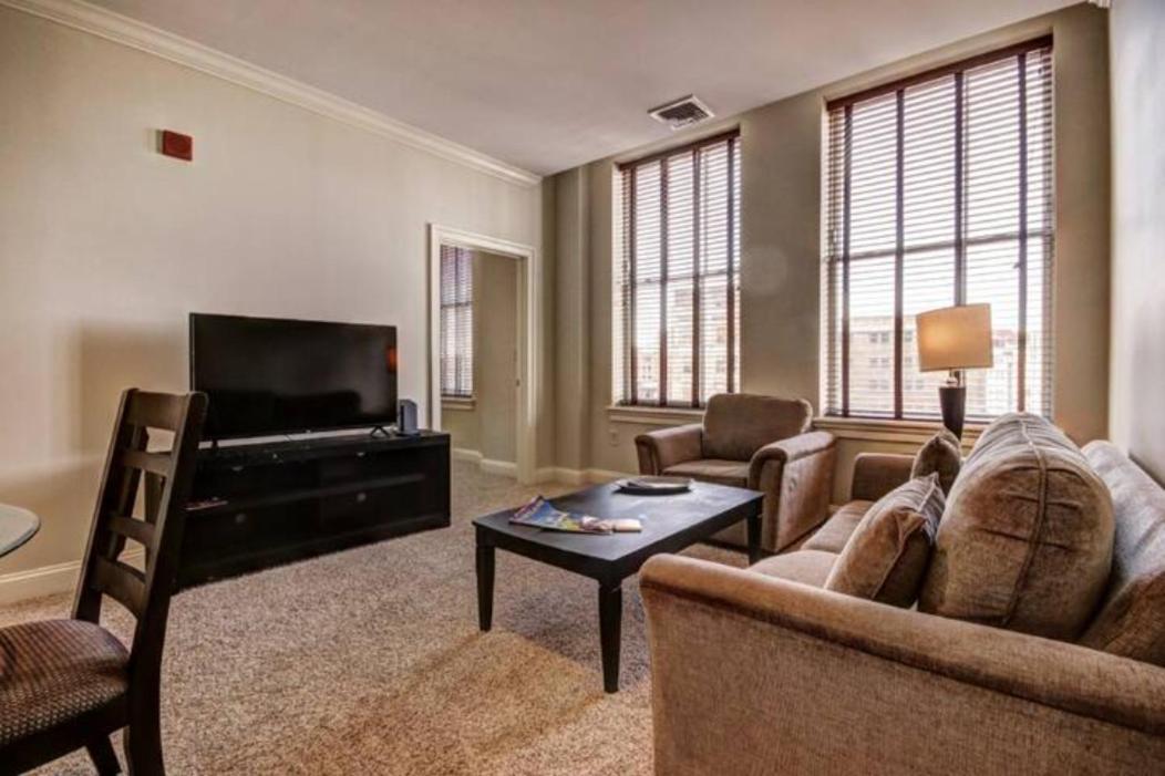 Chase Penthouse At 39 West Baltimore Inner Harbor Convention Center Free Indoor Parking One And Two Bedrooms Luaran gambar